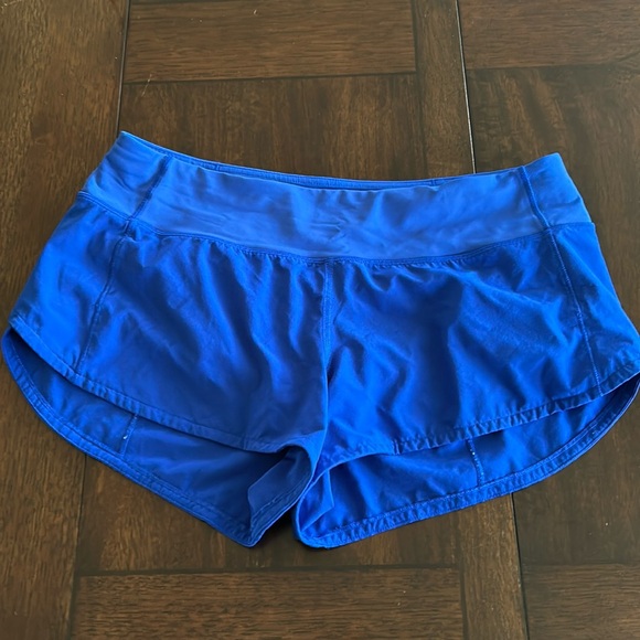 lululemon athletica Pants - Lulu shorts - 2.5 inch